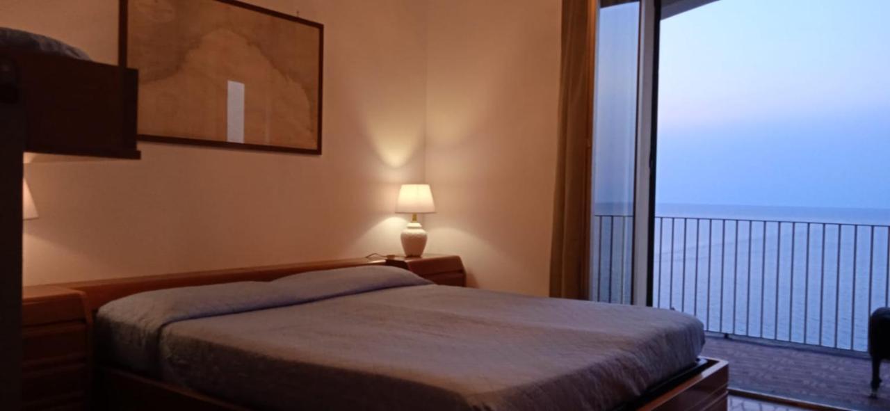 Appartamento Con Super Vista Sul Mare Arenzano Exterior photo