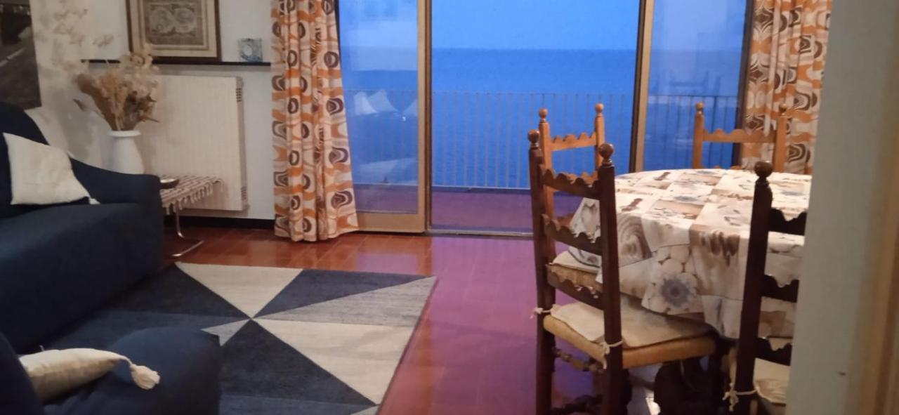 Appartamento Con Super Vista Sul Mare Arenzano Exterior photo